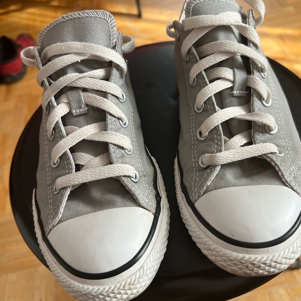 Converse All Star | Low Tops | Women’s Size 5.5 |